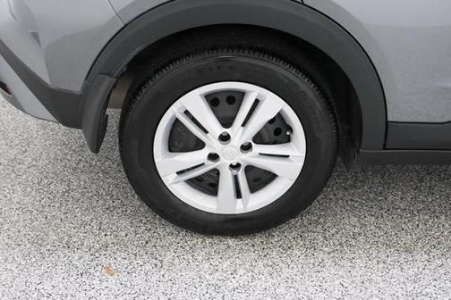 Gun Metallic 2025 Nissan Kicks Play S