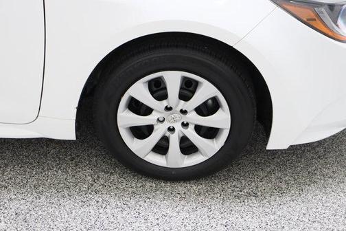 Wind Chill Pearl 2024 Toyota Corolla LE