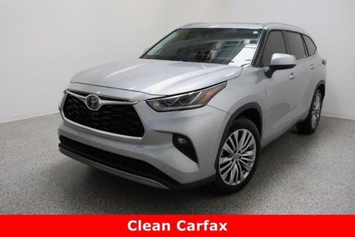 2022 Toyota Highlander Hybrid Platinum