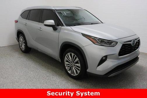 2022 Toyota Highlander Hybrid Platinum