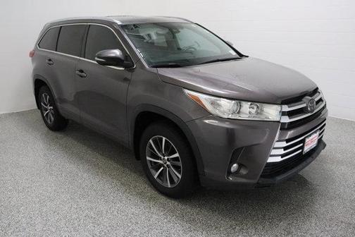 Predawn Gray Mica 2018 Toyota Highlander XLE