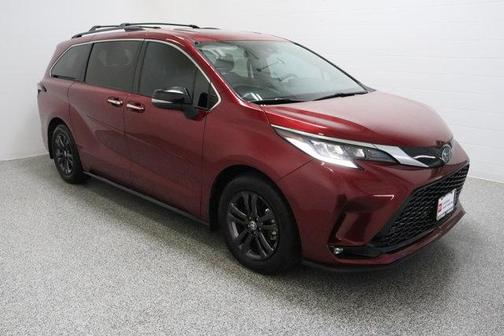 2024 Toyota Sienna XSE 2.5L/ELECTRIC