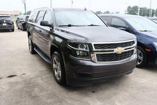 Tungsten Metallic 2017 Chevrolet Suburban LS