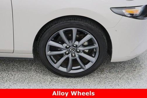 2022 Mazda Mazda3 FWD w/Preferred Package