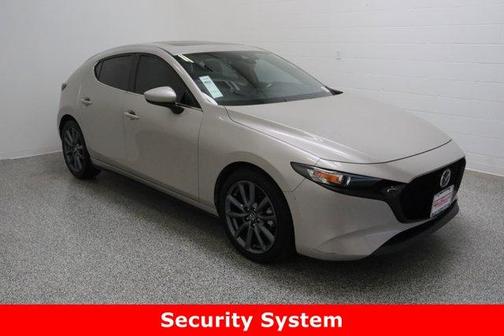 2022 Mazda Mazda3 FWD w/Preferred Package