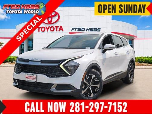 Glacial White Pearl 2023 Kia Sportage EX