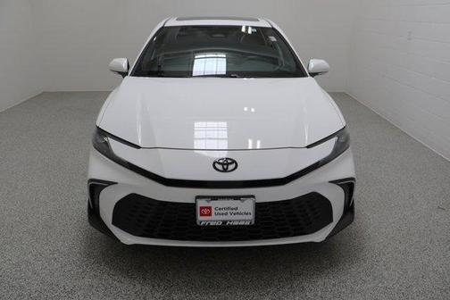 Ice 2025 Toyota Camry SE