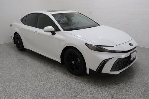 Ice 2025 Toyota Camry SE
