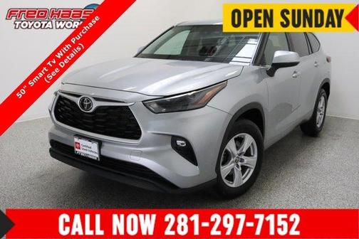 Celestial Silver Metallic 2025 Toyota Highlander LE