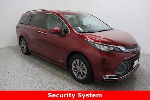 2021 Toyota Sienna XLE