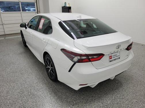 White 2024 Toyota Camry SE