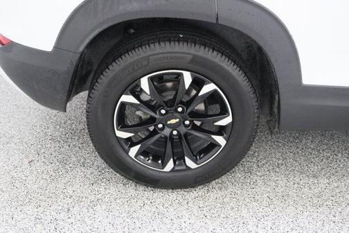 Summit White 2022 Chevrolet Trailblazer LT