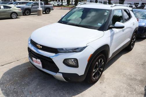 Summit White 2022 Chevrolet Trailblazer LT