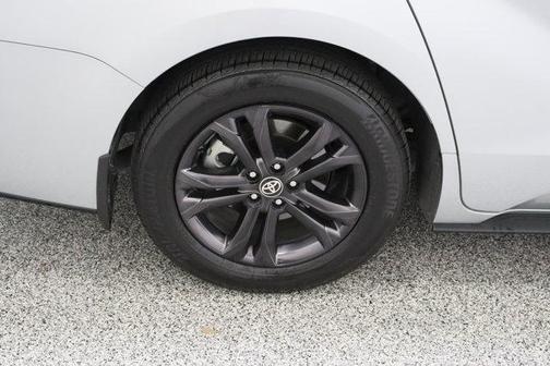 Celestial Silver Metallic 2025 Toyota Sienna XSE 2.5L/ELECTRIC