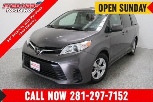 Predawn Gray Mica 2018 Toyota Sienna LE