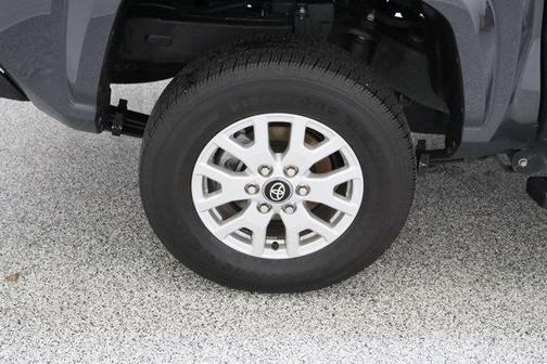 UNDERGROUND 2025 Toyota Tacoma SR