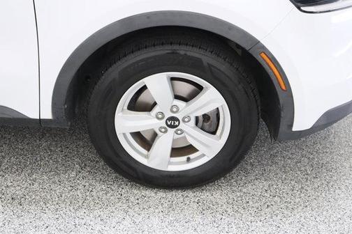 Glacial White Pearl 2021 Kia Sorento LX