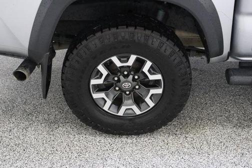 Silver Sky Metallic 2018 Toyota Tacoma TRD Off Road