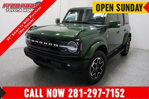 Eruption Green Metallic 2023 Ford Bronco Outer Banks