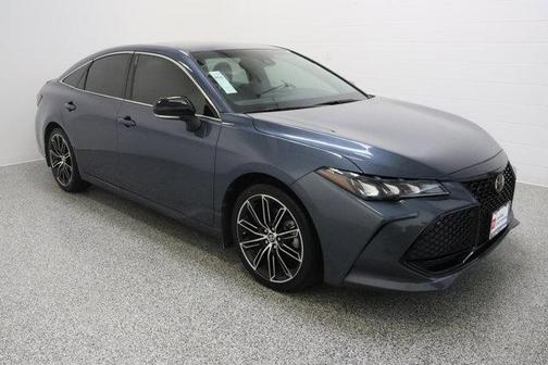 Parisian Night Pearl 2019 Toyota Avalon XSE