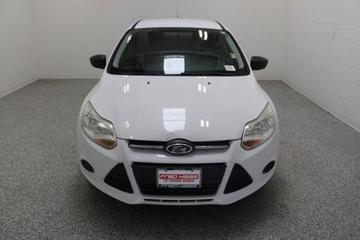 Oxford White 2014 Ford Focus S