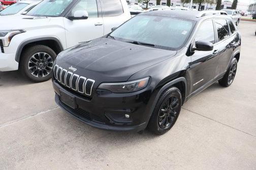Diamond Black 2019 Jeep Cherokee Latitude Plus