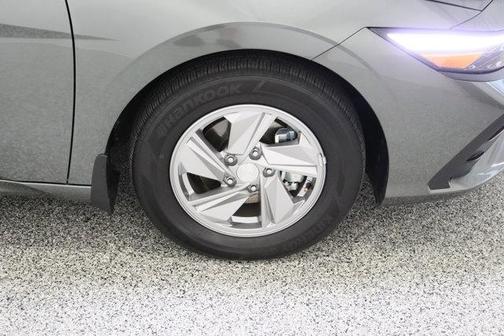 Amazon Gray 2025 Hyundai ELANTRA SE