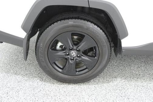 Ice 2025 Toyota RAV4 XLE