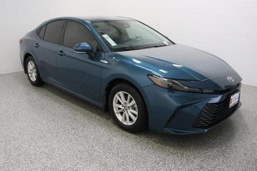 Ocean 2025 Toyota Camry LE