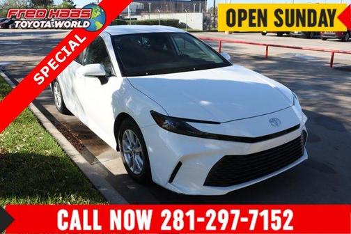 2025 Toyota Camry LE