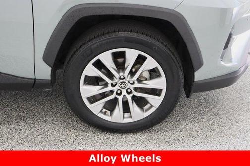 2022 Toyota RAV4 XLE Premium