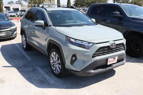 2022 Toyota RAV4 XLE Premium
