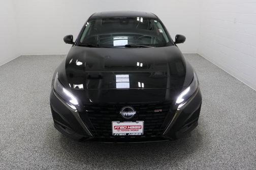 2024 Nissan Altima 2.0 SR