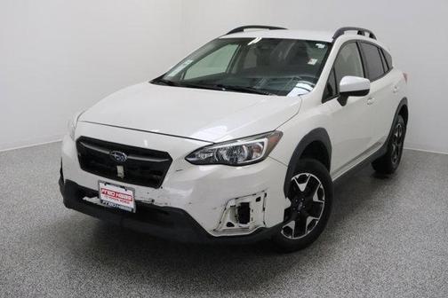 Crystal White Pearl 2019 Subaru Crosstrek 2.0i Premium