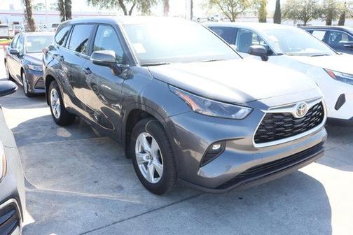 2025 Toyota Highlander LE