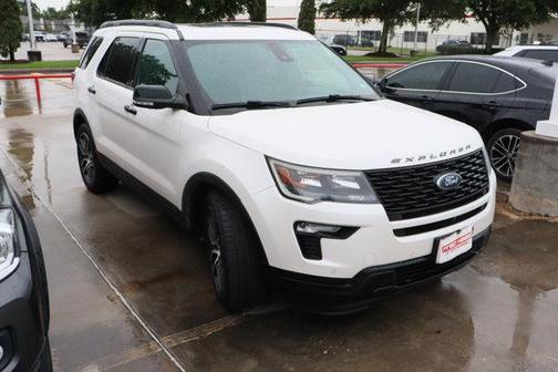White 2018 Ford Explorer sport