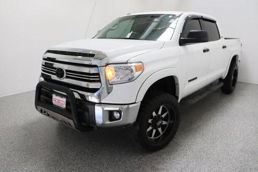 Super White 2017 Toyota Tundra SR5