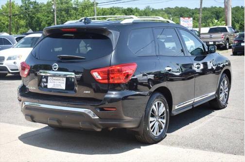 2019 Nissan Pathfinder S