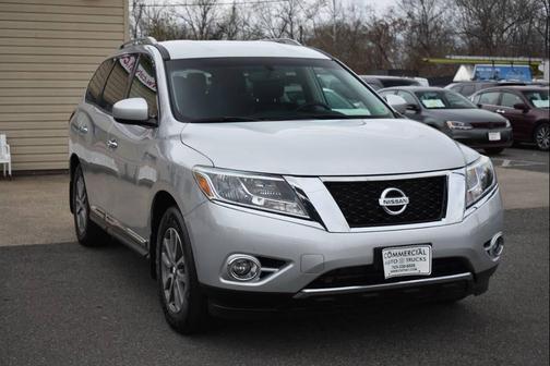 2016 Nissan Pathfinder SL