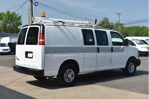 2011 Chevrolet Express 2500 Work Van