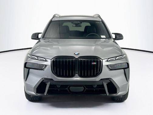 Gray Metallic 2027 BMW X7 M60i
