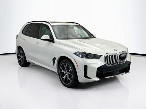 Mineral White Metallic 2026 BMW X5 xDrive40i