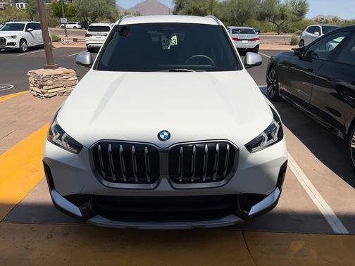 Alpine White 2023 BMW X1 xDrive28i