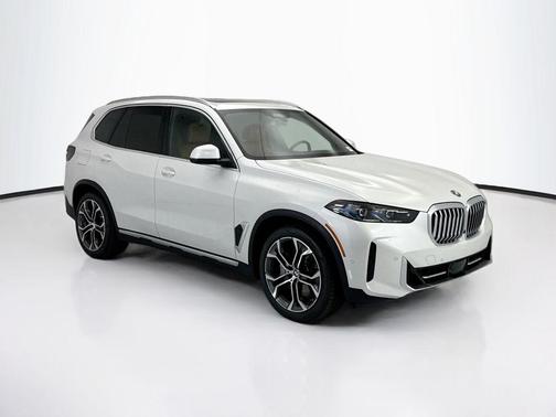 Mineral White Metallic 2026 BMW X5 PHEV xDrive50e