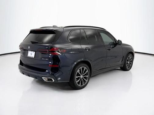 Carbon Black Metallic 2024 BMW X5 sDrive40i