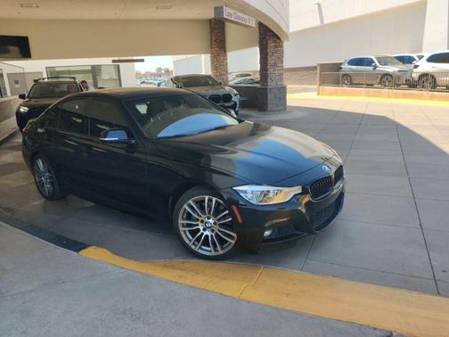Black Sapphire Metallic 2017 BMW 340 i