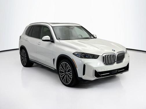Mineral White Metallic 2026 BMW X5 xDrive40i