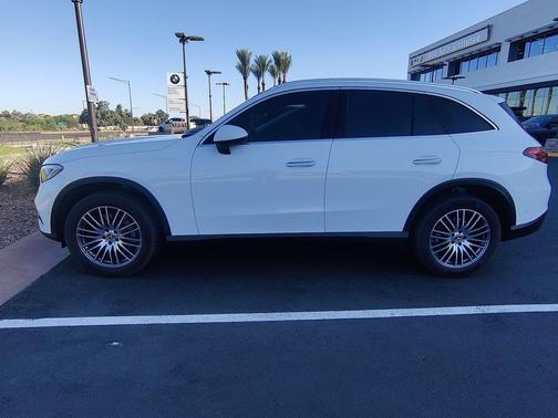 2025 Mercedes-Benz GLC 300 Base 4MATIC