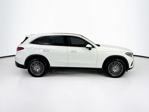 Polar White 2025 Mercedes-Benz GLC 300 Base 4MATIC
