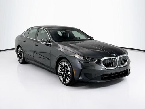 Dark Graphite 2026 BMW i5 eDrive40